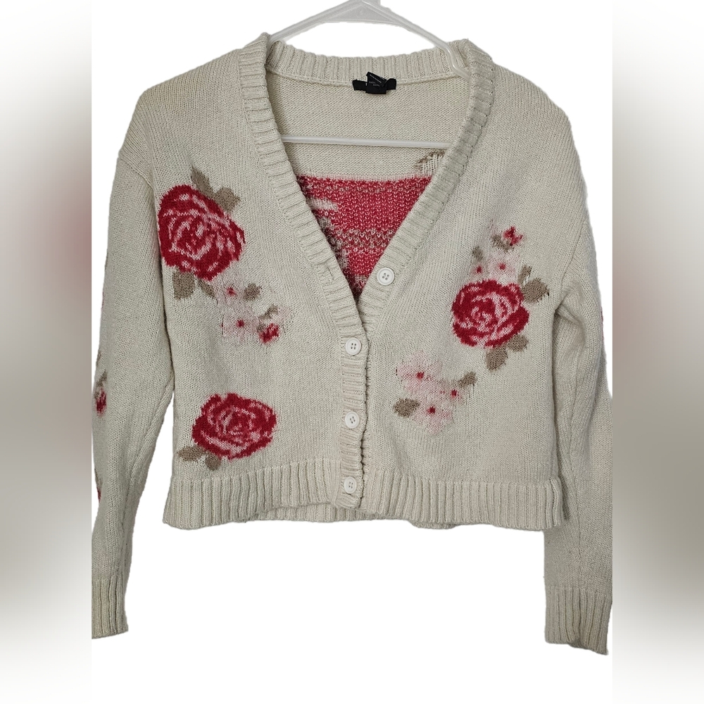 Forever 21 knit Floral sweater